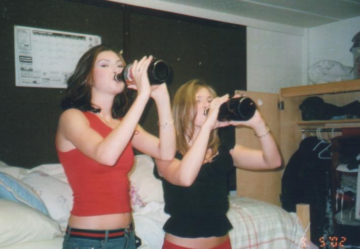 ellieandkristen40s.jpg