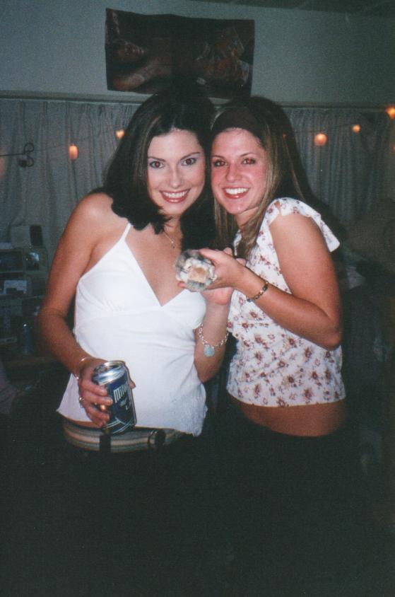 ellieandkristenfarret.jpg